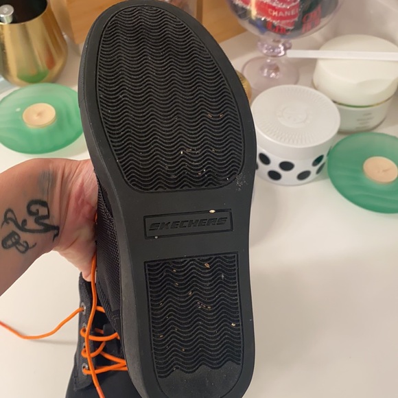 Skechers high tops for kids size 13.5❤️😘👏🥰🤗🤩 - Picture 3 of 7